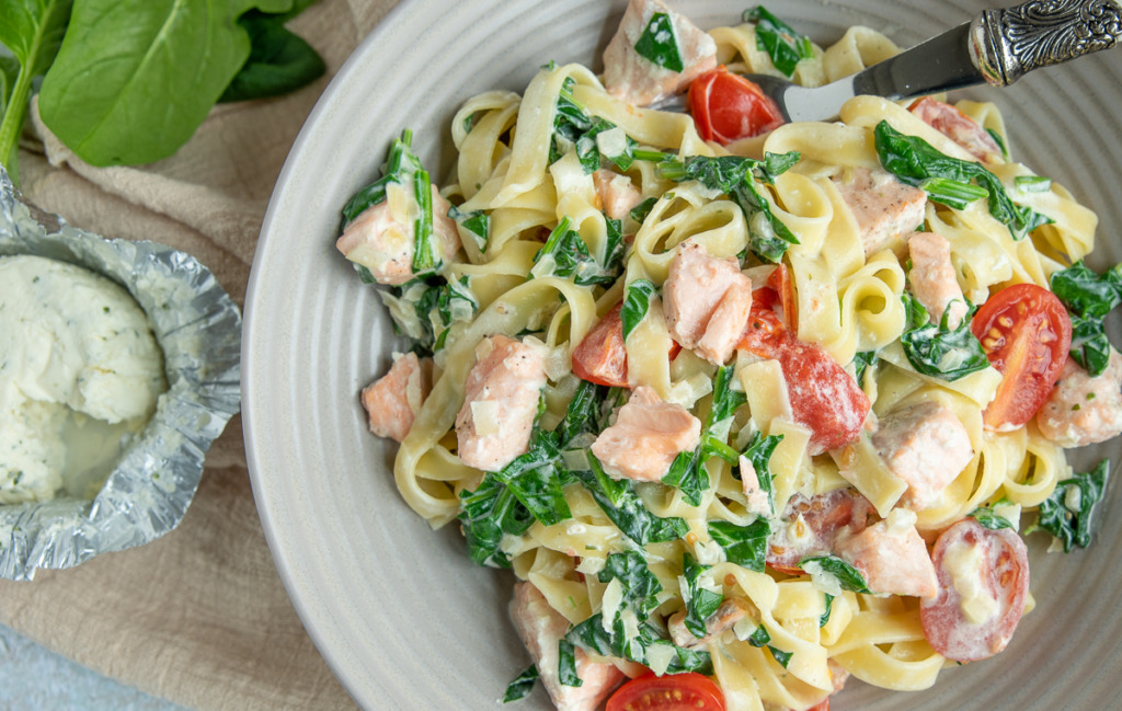 Tagliatelle-met-zalm-spinazie-en-Boursin-roomsaus-5194